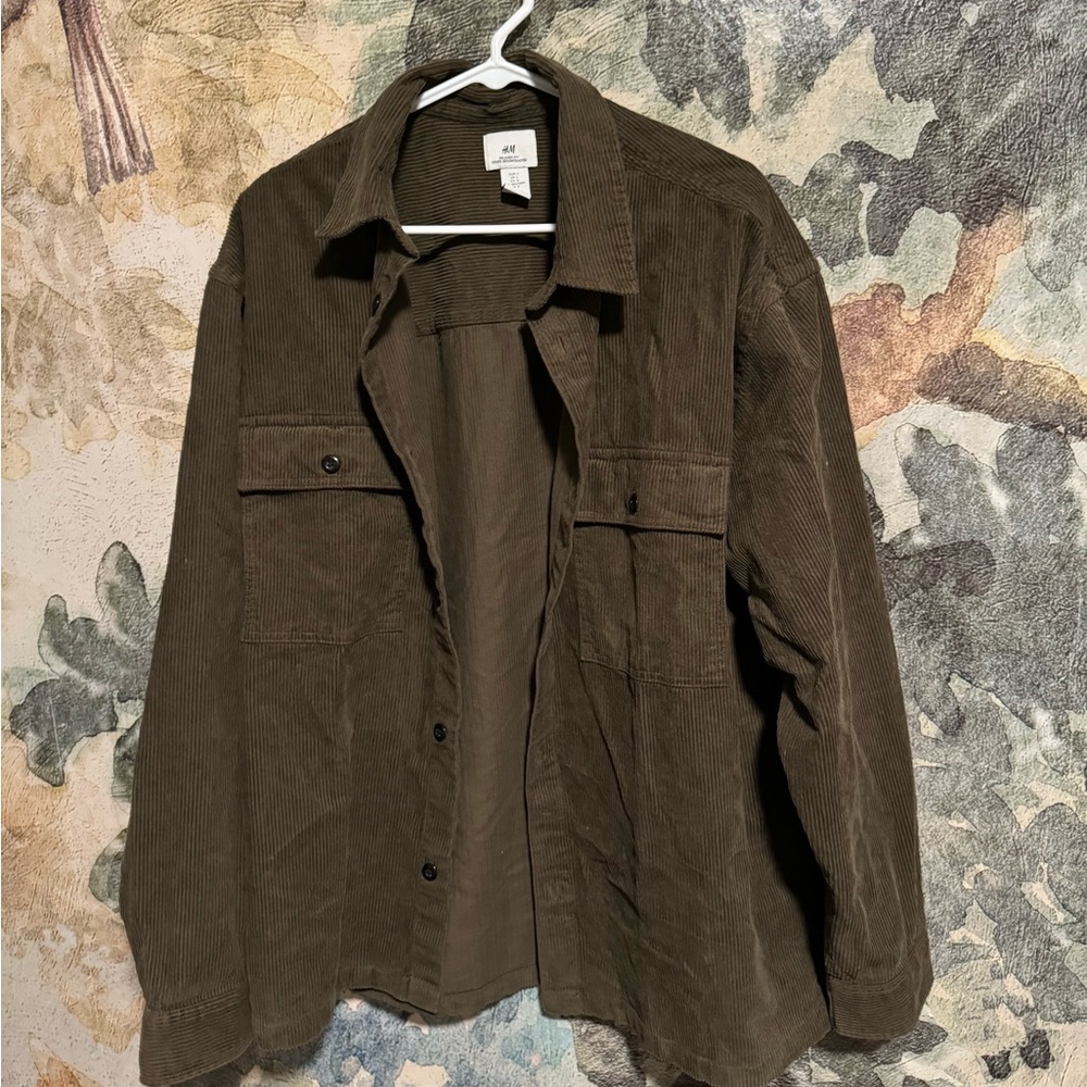 H & M | Green Corduroy Button Down - Relaxed Fit | Size L
